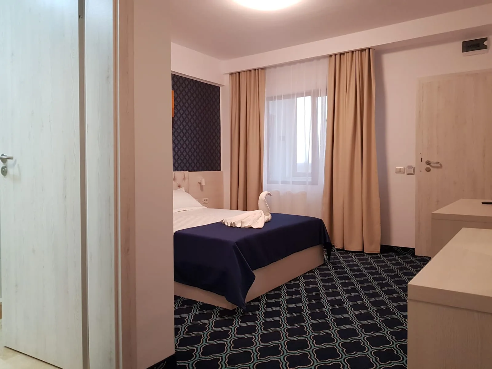 Eros Beach Resort - imagine 6