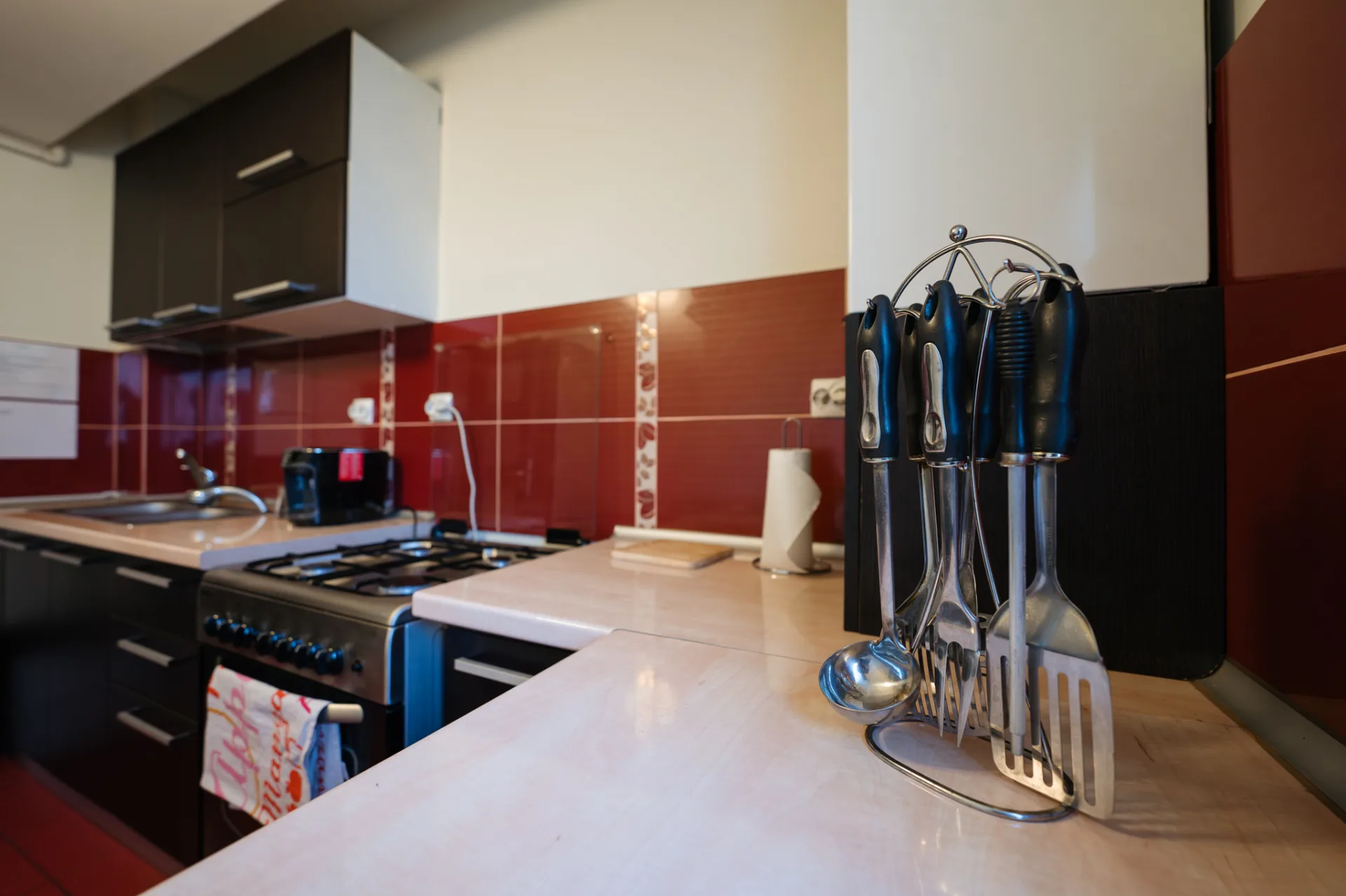 Quiet 3-Room Apt - 2 Parking Spaces - 5 Min Bus - imagine 7