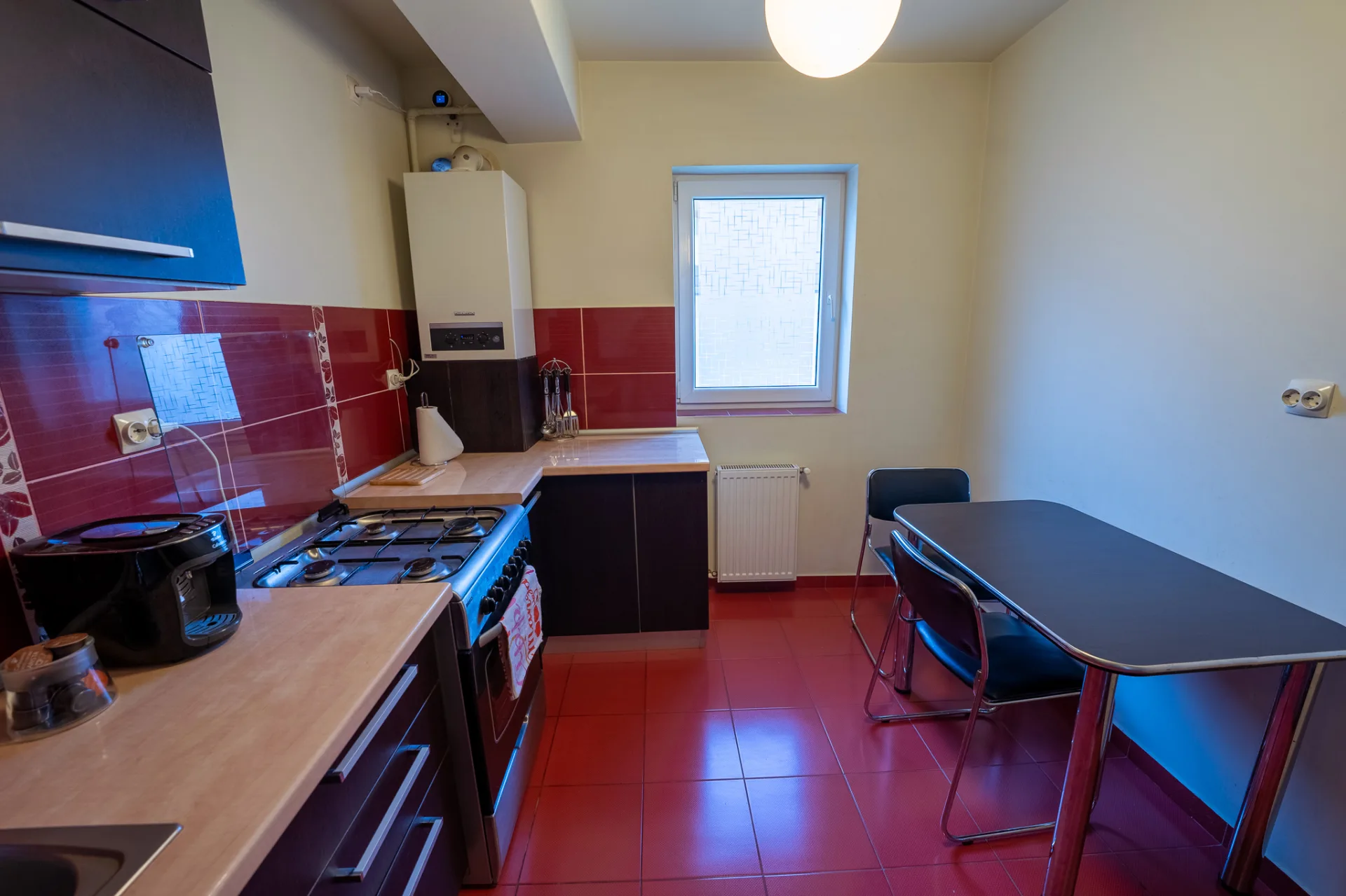 Quiet 3-Room Apt - 2 Parking Spaces - 5 Min Bus - imagine 8