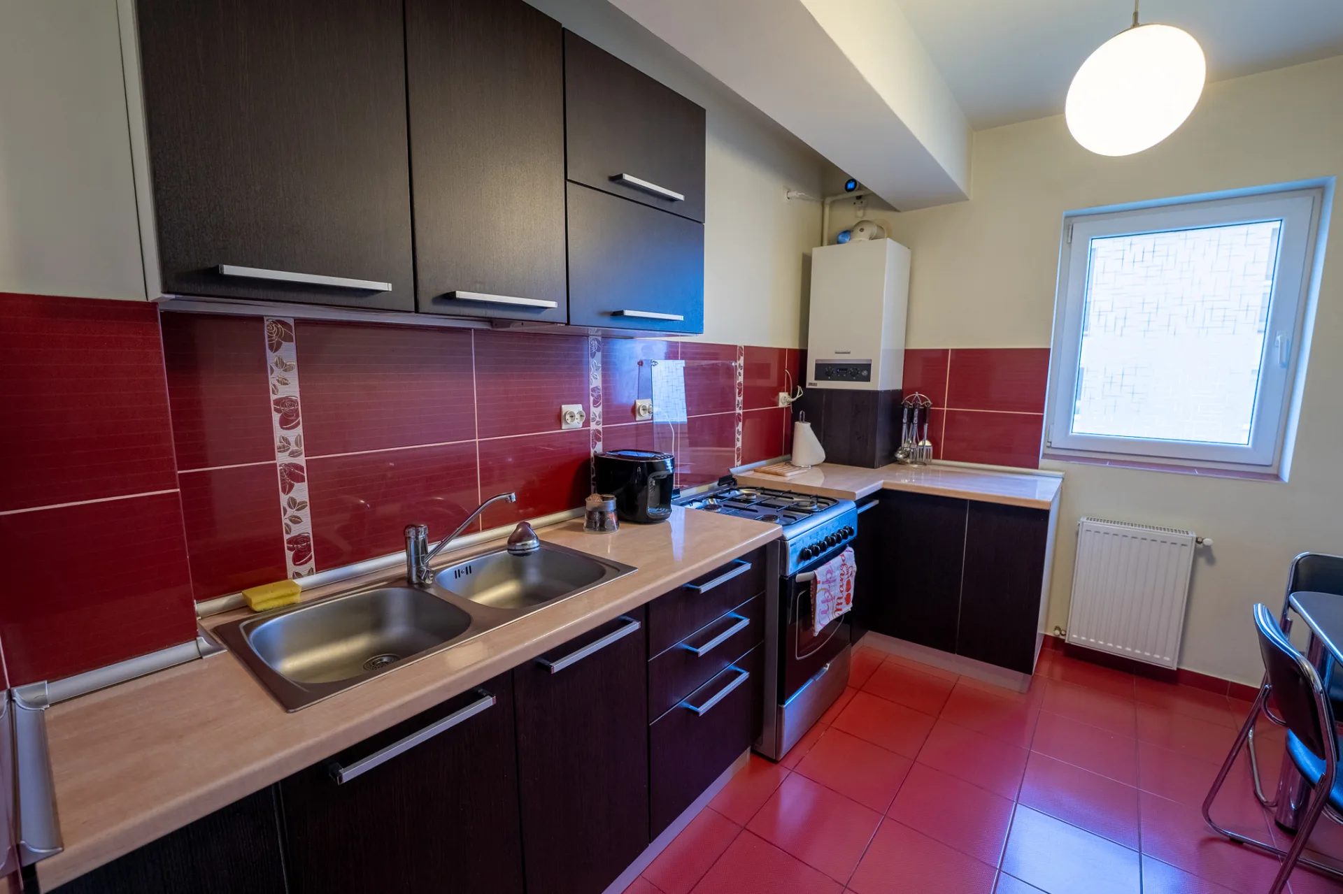 Quiet 3-Room Apt - 2 Parking Spaces - 5 Min Bus - imagine 10