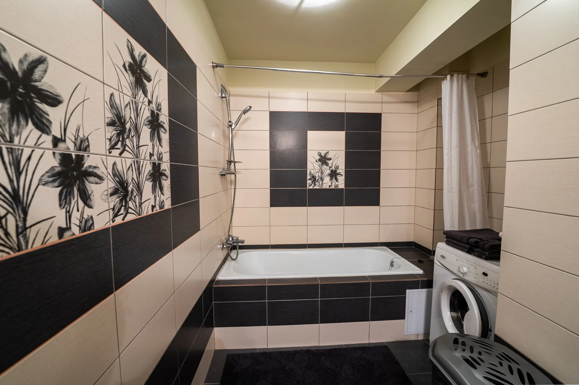 Quiet 3-Room Apt - 2 Parking Spaces - 5 Min Bus - imagine 12